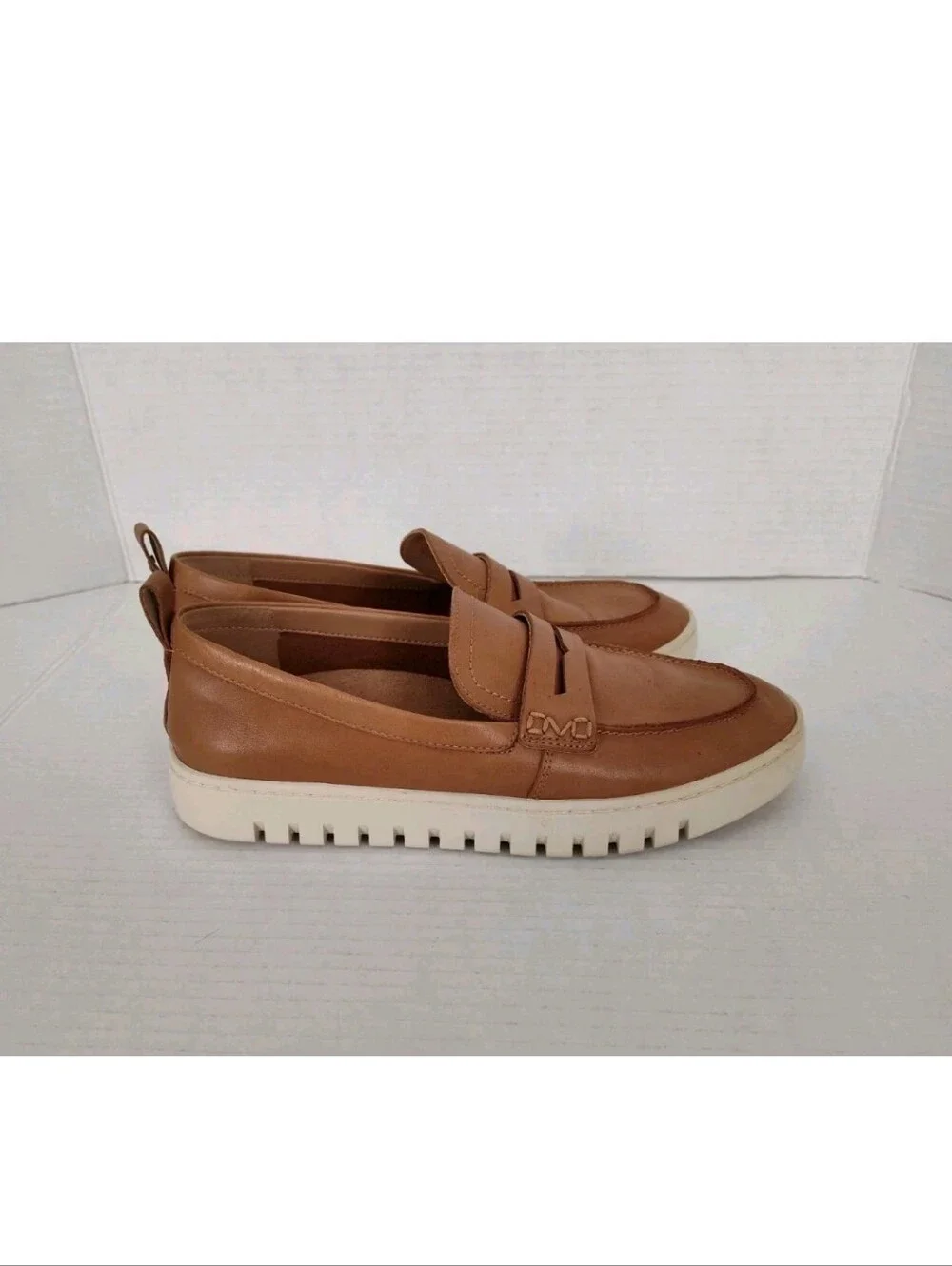 Vionic Uptown Loafers Camel Tan Leather Shoes Women's Size 8.5 Slip on